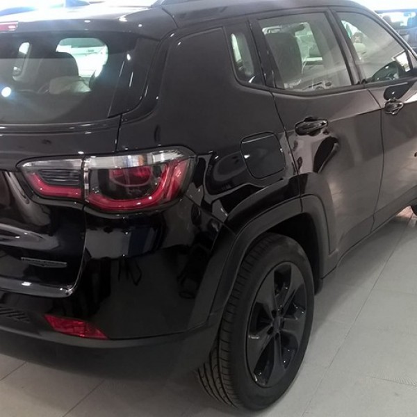 JEEP Compass 1.6 Mjt Night Eagle 4x2 JEEP Compass 1.6 Mjt Night Eagle 4x2