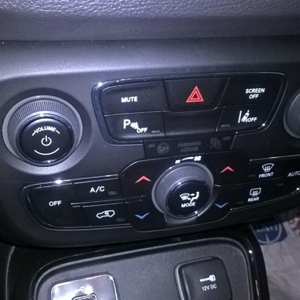 JEEP Compass 1.6 Mjt Night Eagle 4x2 JEEP Compass 1.6 Mjt Night Eagle 4x2