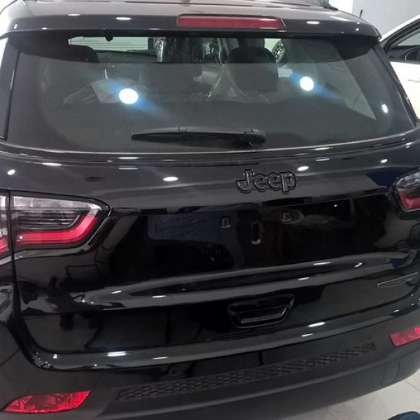 JEEP Compass 1.6 Mjt Night Eagle 4x2 JEEP Compass 1.6 Mjt Night Eagle 4x2