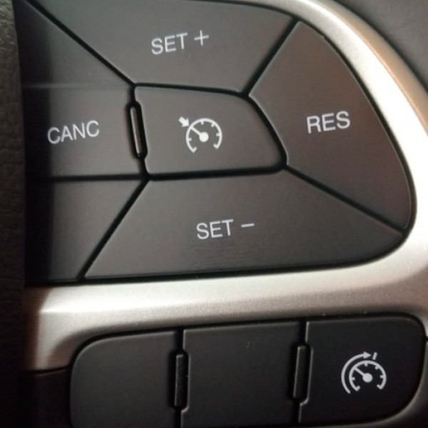 JEEP Compass 1.6 Mjt Longitude 4x2 JEEP Compass 1.6 Mjt Longitude 4x2