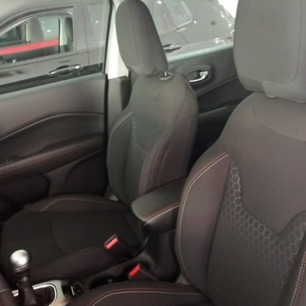 JEEP Compass 1.6 Mjt Longitude 4x2 JEEP Compass 1.6 Mjt Longitude 4x2