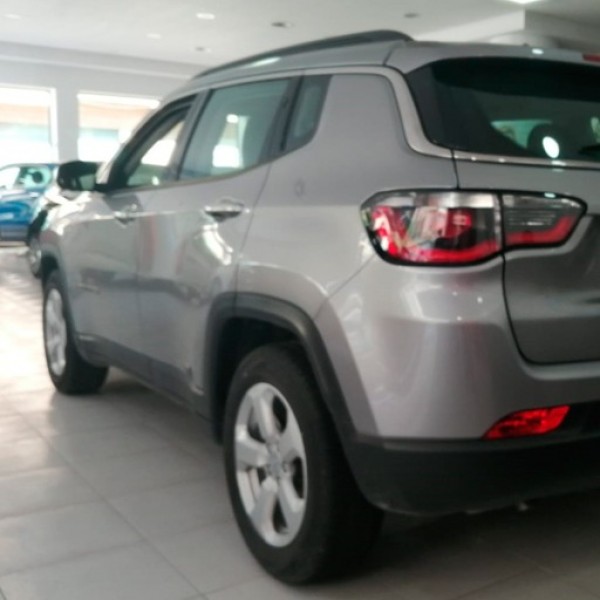 JEEP Compass 1.6 Mjt Longitude 4x2 JEEP Compass 1.6 Mjt Longitude 4x2